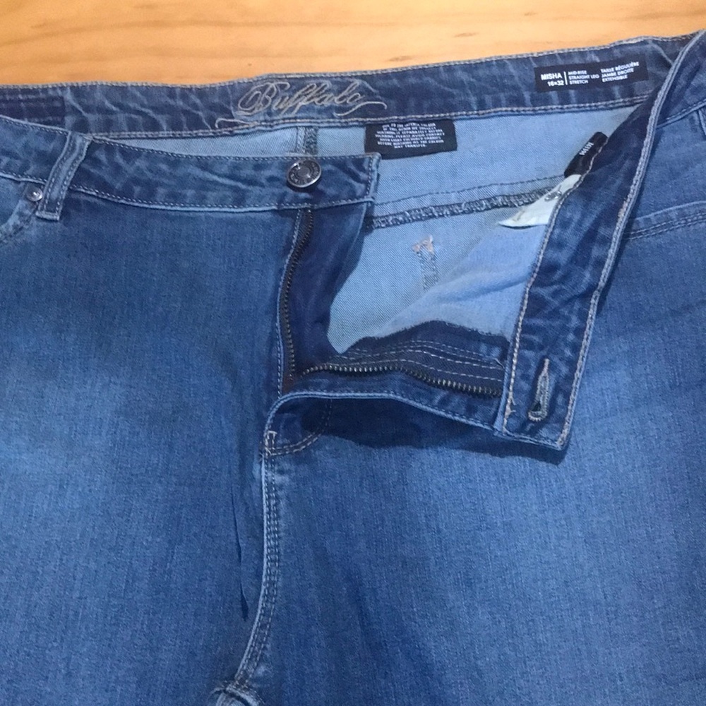 Women’s Buffalo 16 blue jeans